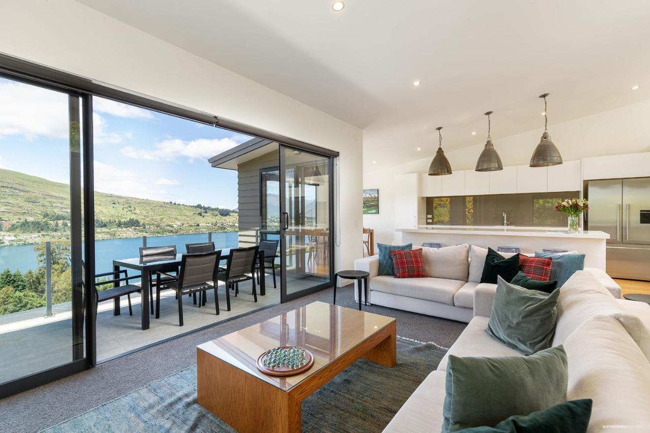 Вилла Okataina - Means Place Of Laughter, Luxury Retreat Квинстаун Экстерьер фото