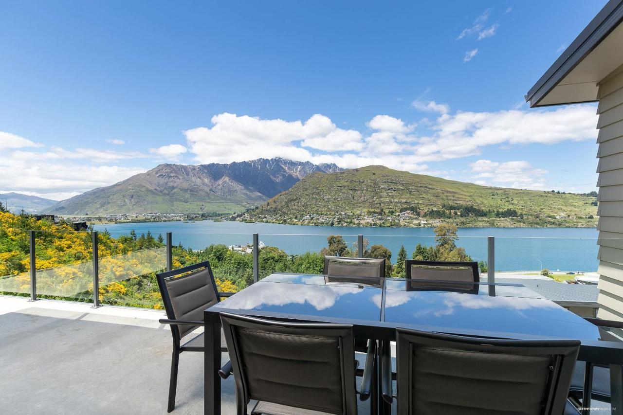 Вилла Okataina - Means Place Of Laughter, Luxury Retreat Квинстаун Экстерьер фото